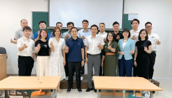 KHOA QUẢN TRỊ NHÂN LỰC VÀ PGS.TS TRẦN VĂN TRANG, PGS. TS MAI THANH LAN, PGS. TS NGUYỄN THỊ MINH NHÀN NHẬN BIỂU DƯƠNG, TÔN VINH VÀ KHEN THƯỞNG VÌ NHỮNG THÀNH TÍCH XUẤT SẮC, ĐÓNG GÓP VÀO SỰ PHÁT TRIỂN CỦA TRƯỜNG ĐẠI HỌC THƯƠNG MẠI GIAI ĐOẠN 2021–2025